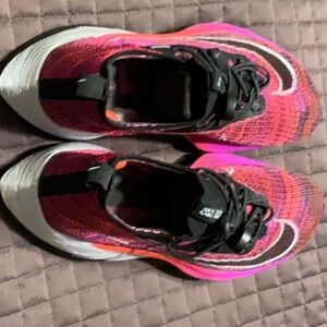Nike Womens Alpha-Fly Next % size 9